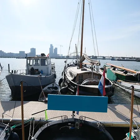 It's A Tent - On A Boat! Luxuszelt *